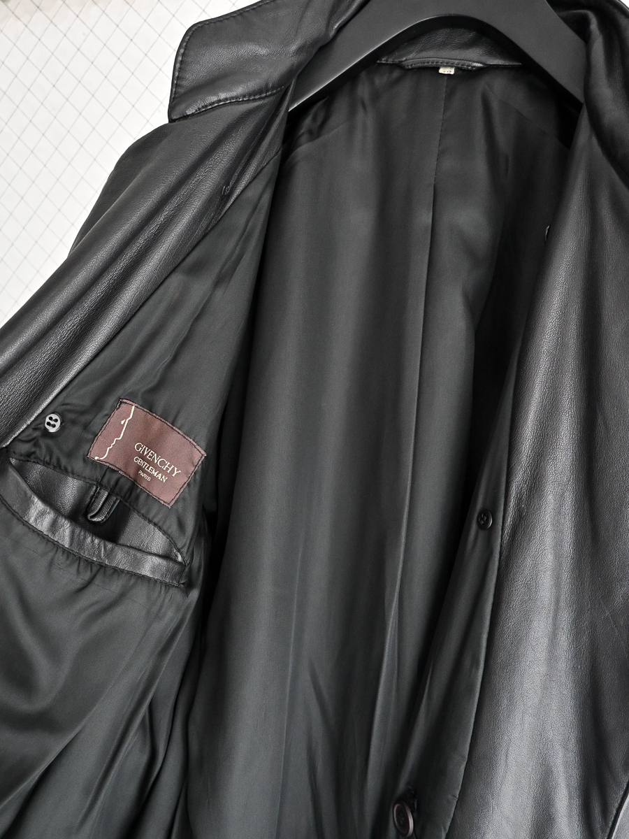 90s Givenchy Gentleman_10