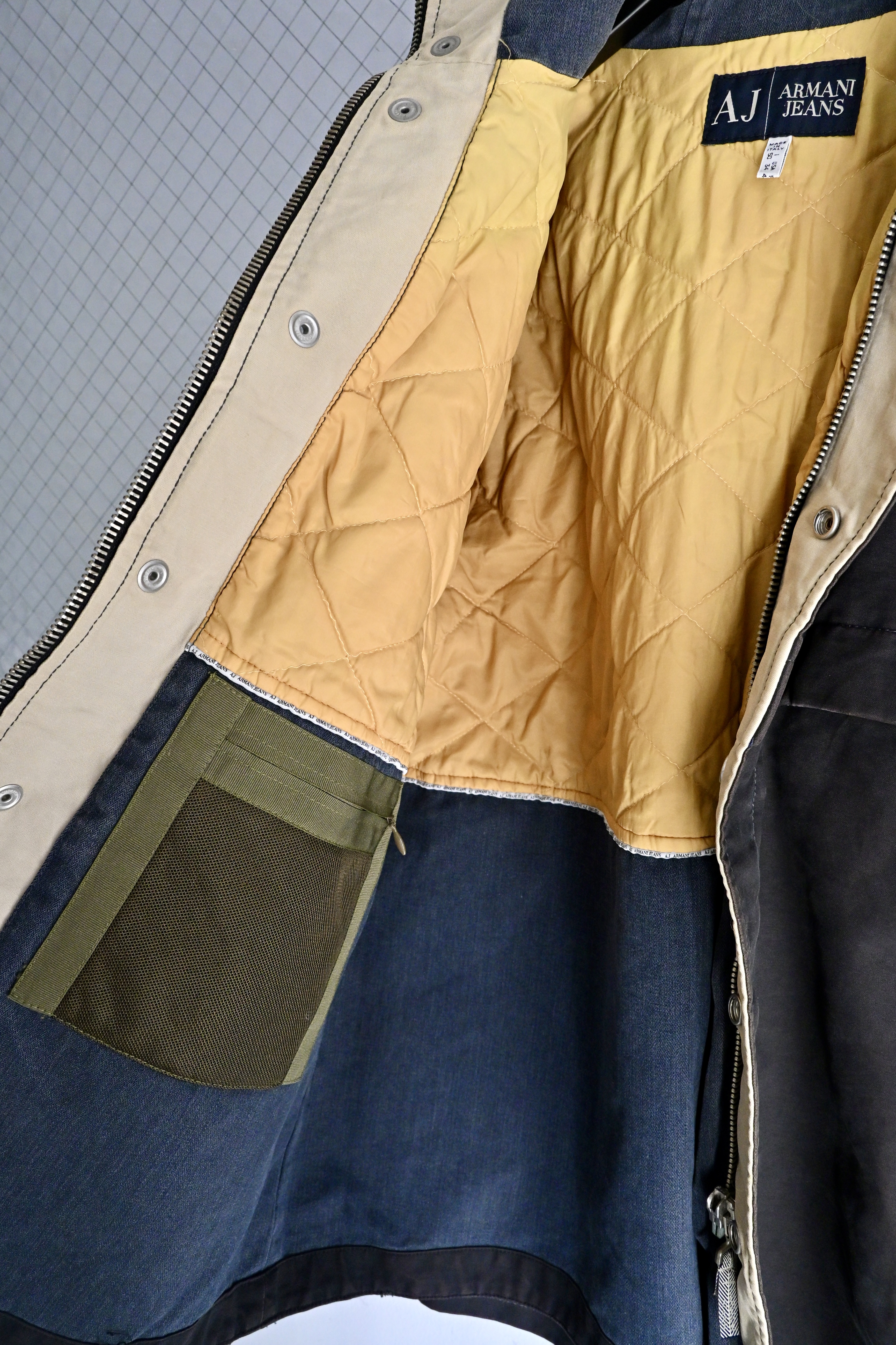 Late90-Early2000s Armani Jeans_11