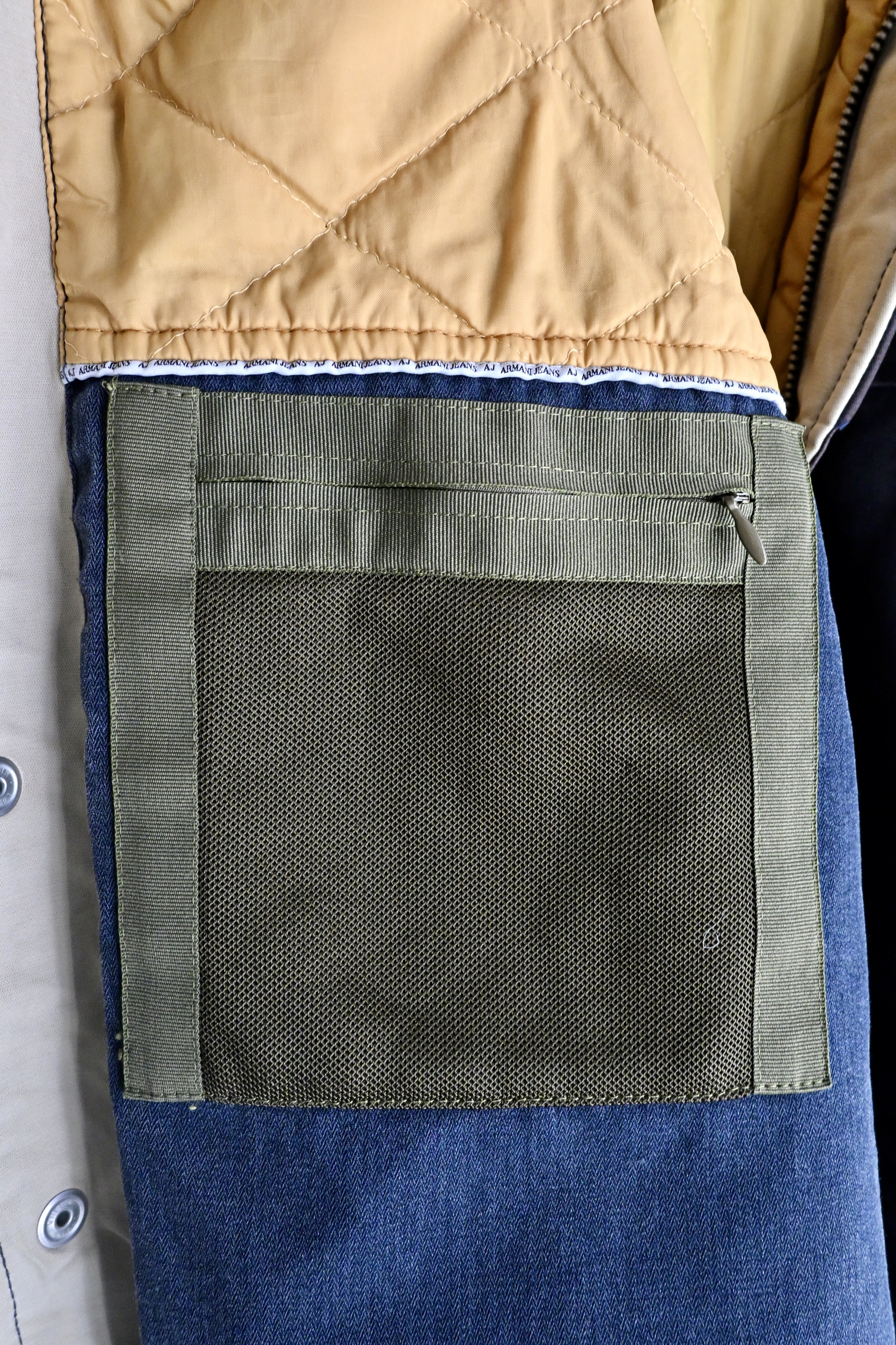 Late90-Early2000s Armani Jeans_12